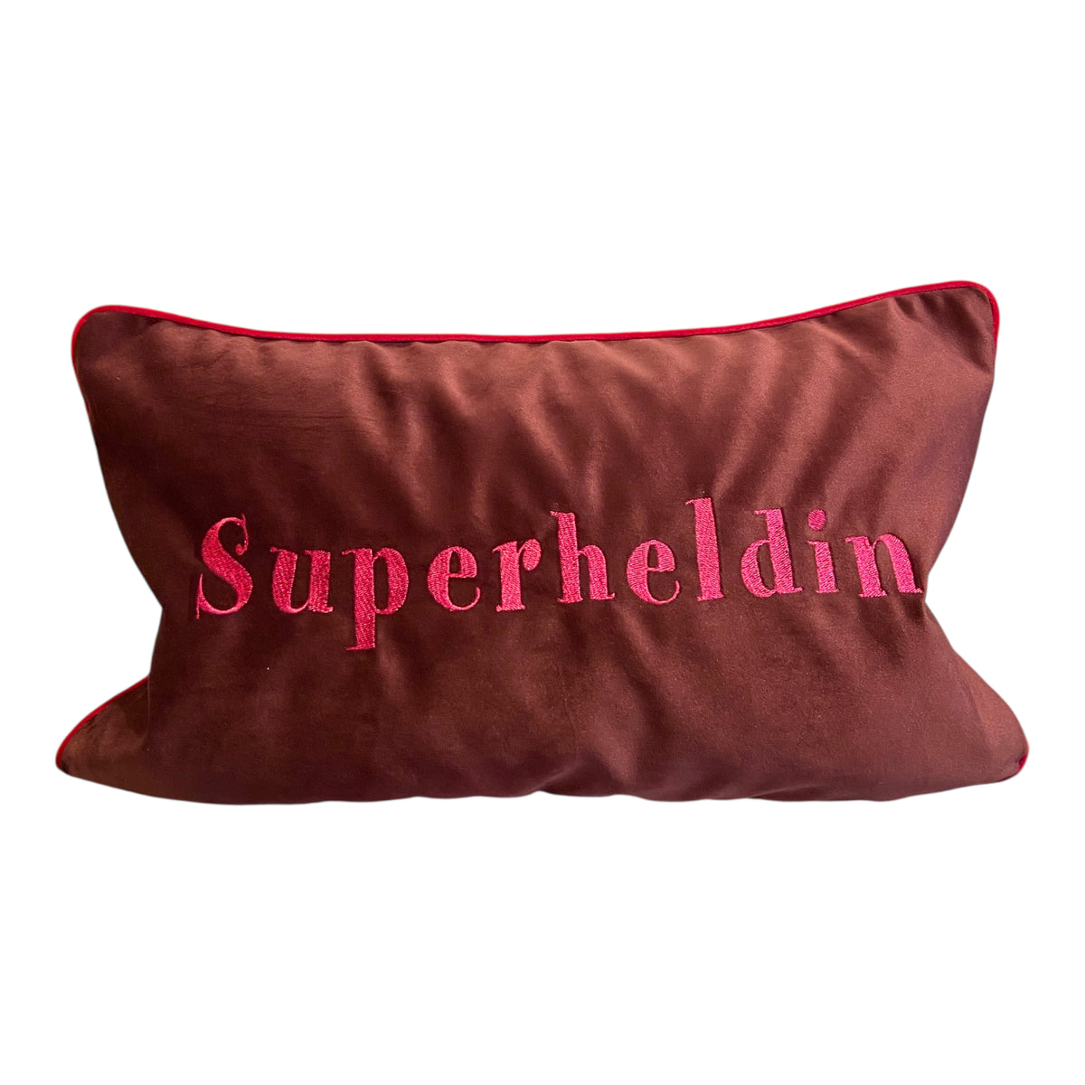 Pad Letters Kissenhülle 30x50cm SUPERHELDIN burgundy