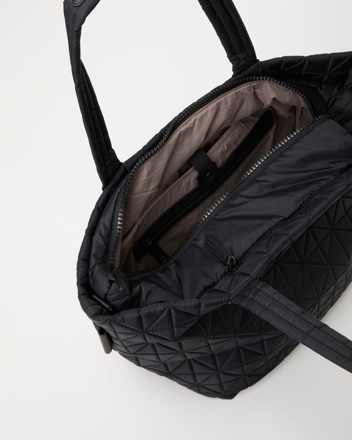 VEE Collective VEE Tote Medium Black