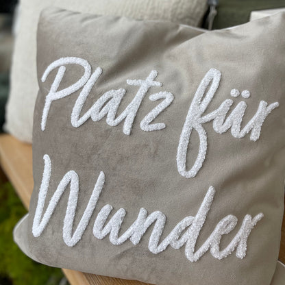 Pad Kissenhülle LETTERS "Platz für Wunder", taupe