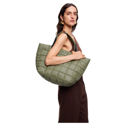 VEE Collective Porter Tote Medium moss grün