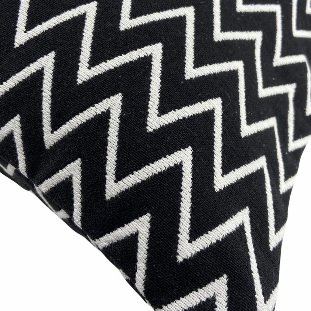 Orskov Kissenhülle Zig Zag 60x60 cm, schwarz/weiss