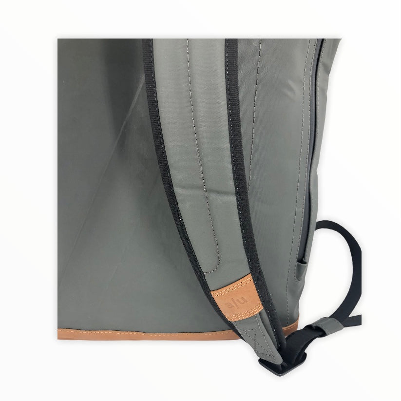 Aunts &amp; Uncles Rucksack Yokohama gravity grey grau