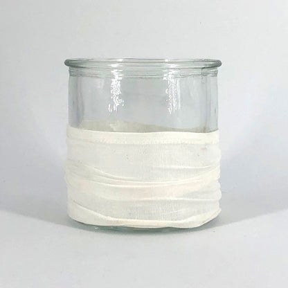 Windlicht aus Glas, mit Stoffbezug