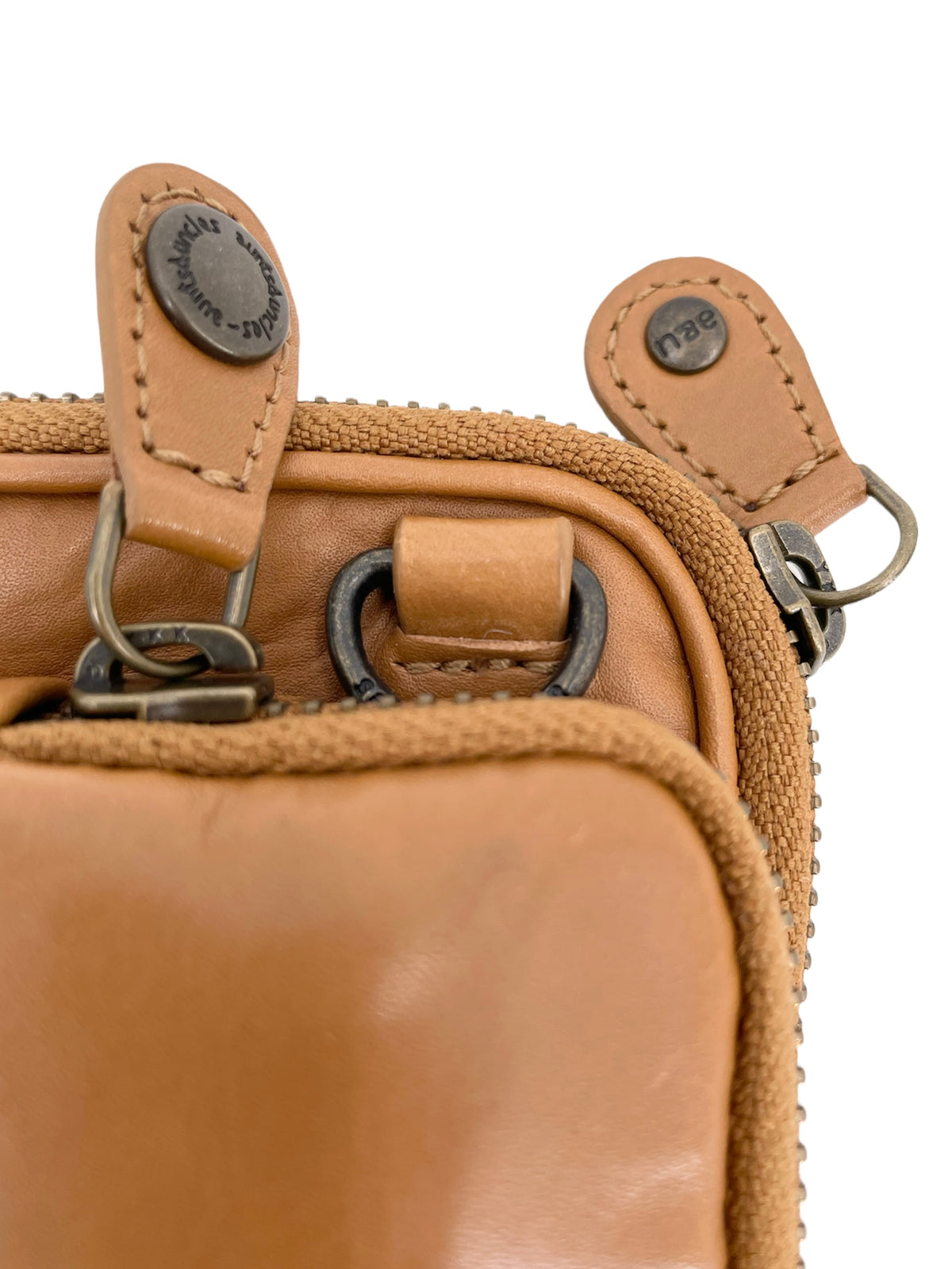 Aunts &amp; Uncles Handytasche PRUNE cognac