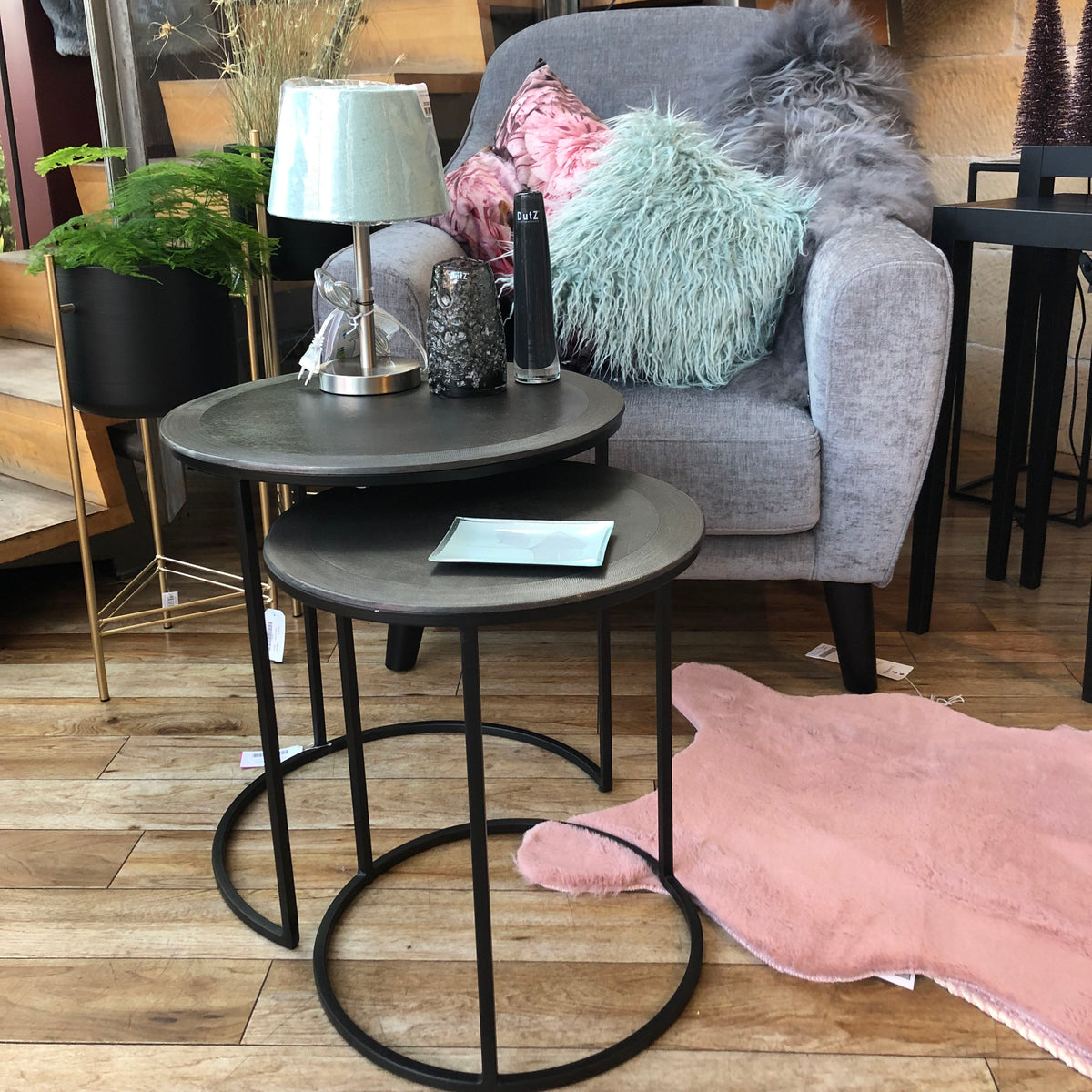 Couchtisch Aluminium Sandguss schwarz
