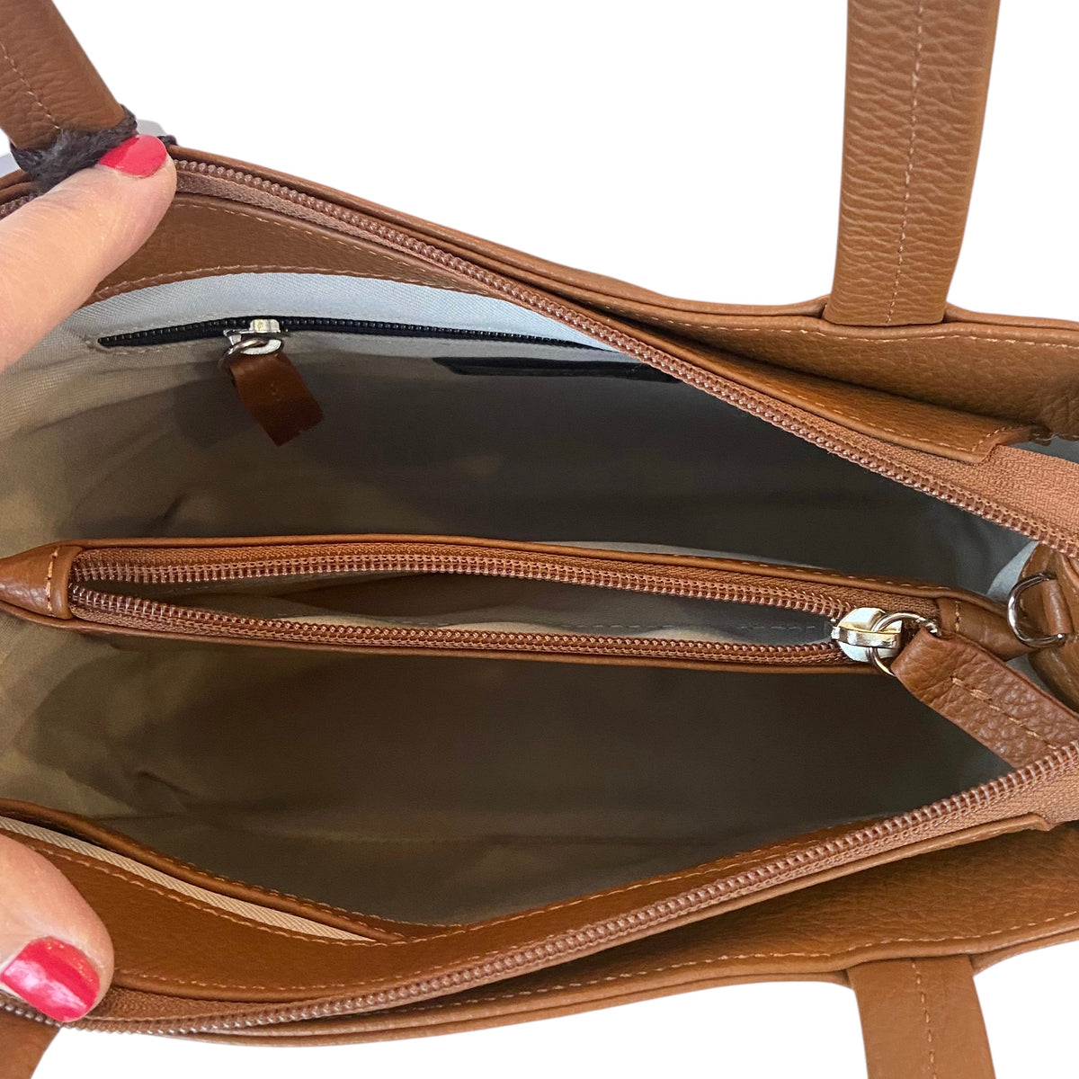 Maxima Schultertasche klein, cuoio, cognac