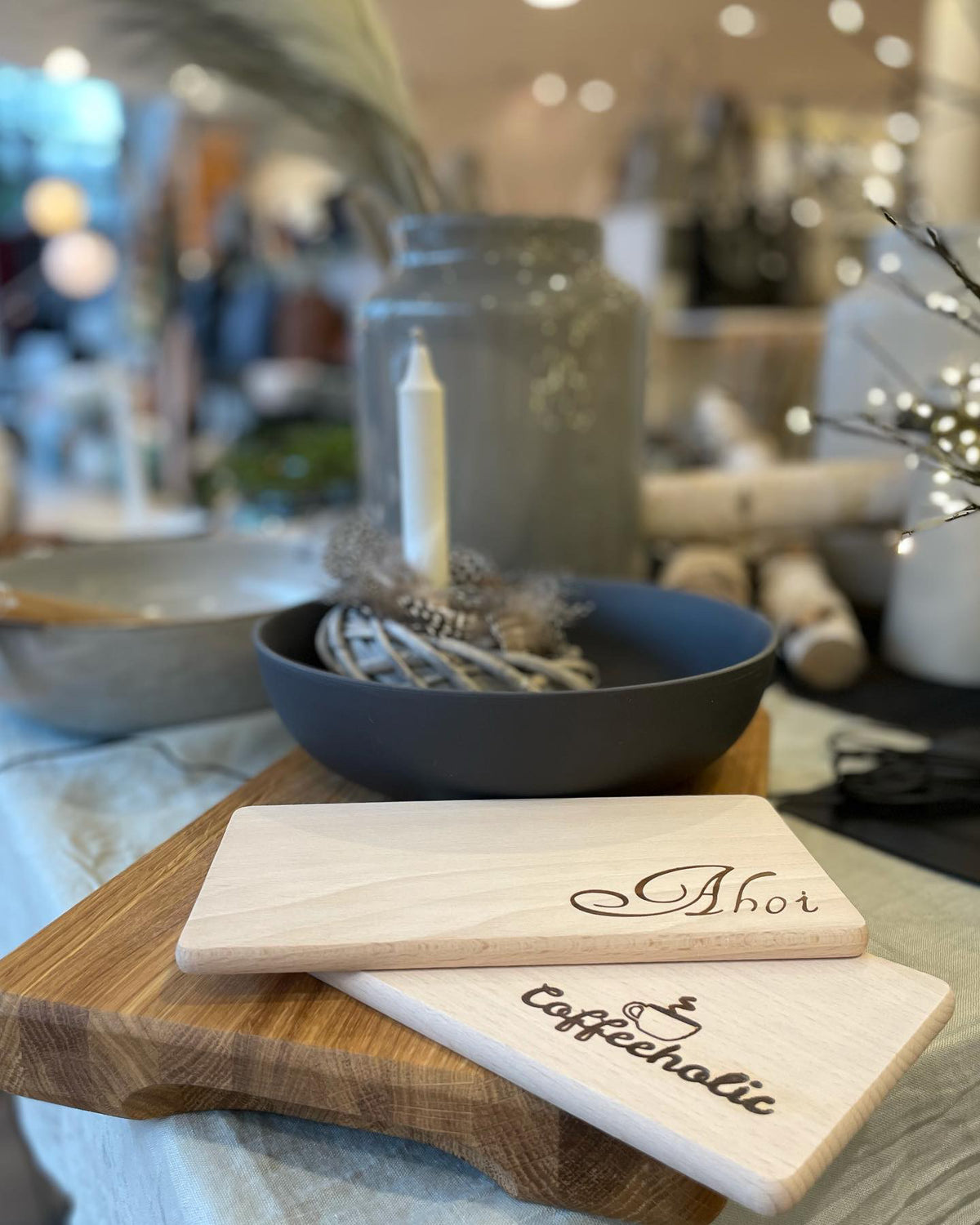 Frühstücksbrettchen mit Gravur "Coffeeholic“