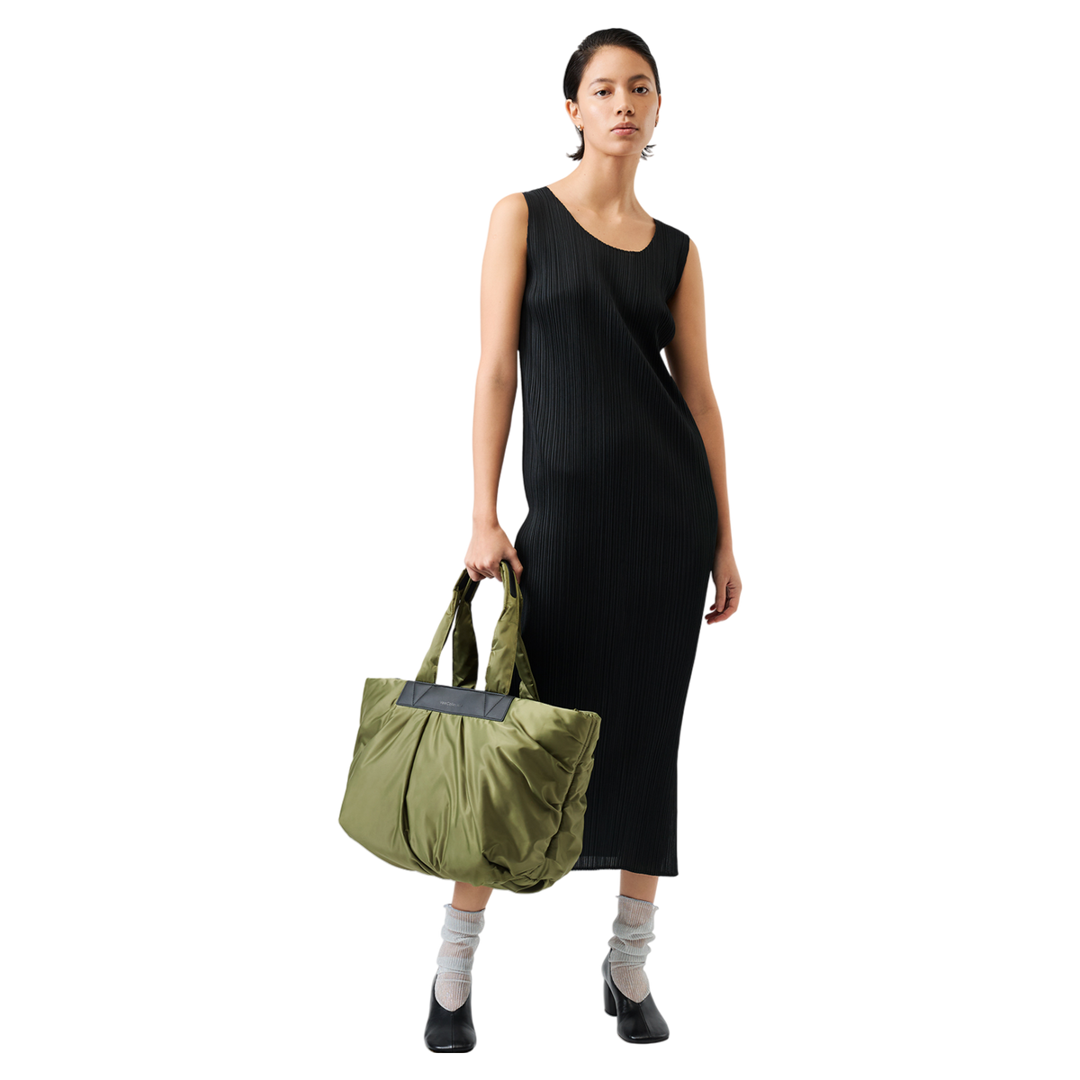 VEE Caba Tote Medium olive grün